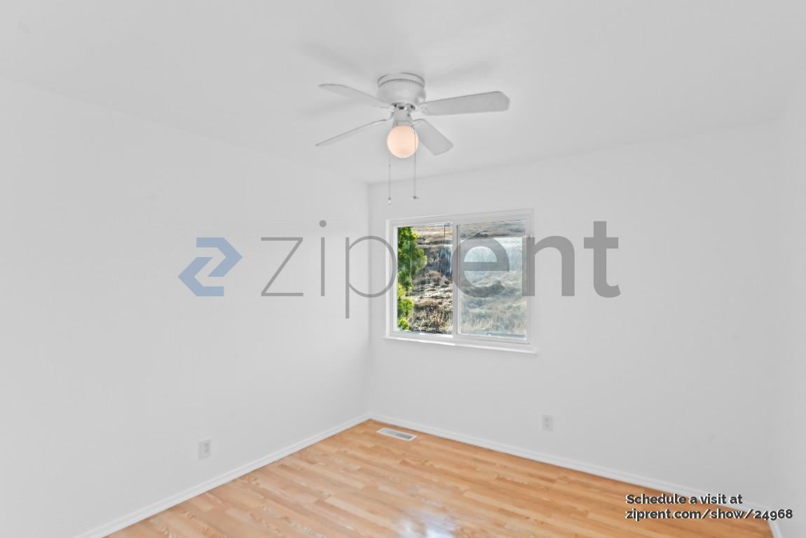 Building Photo - 7472 Tulare Hill Ln