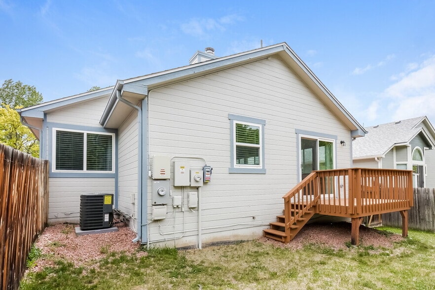 Building Photo - 7165 Routt St