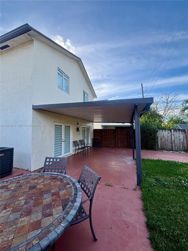 Building Photo - 13765 SW 160th Terrace