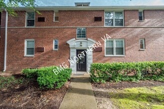 Building Photo - 108 N George Mason Dr
