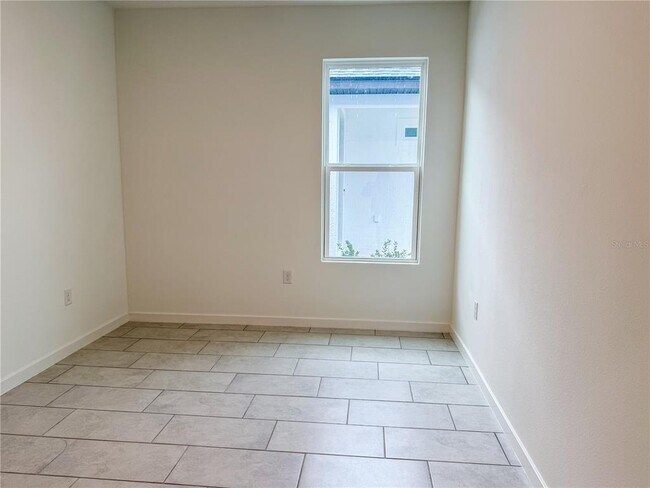 Building Photo - 4521 NW 37th St Rd