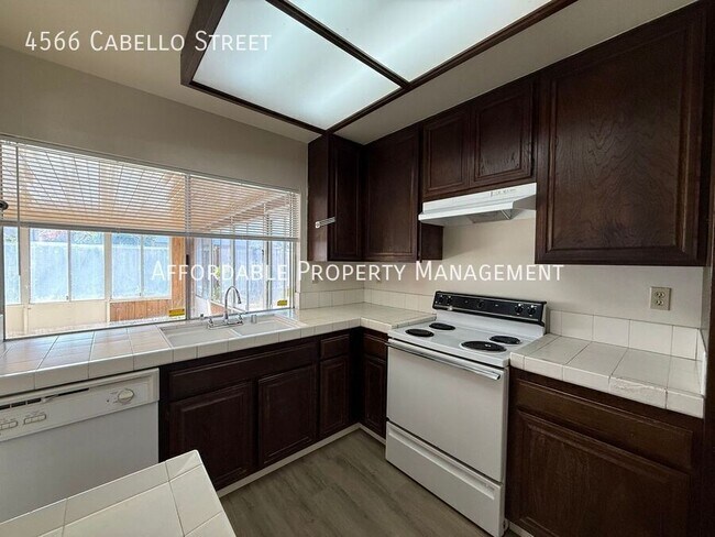 Building Photo - 4566 Cabello St