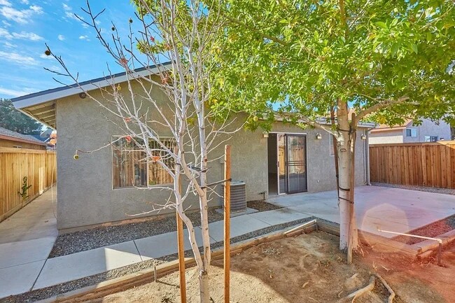 Building Photo - 13846 San Gorgonio Rd