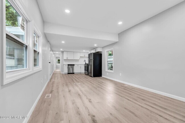 Building Photo - 56 Marcia Memorial Cir