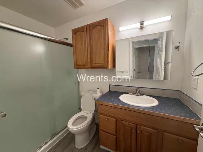 Building Photo - 6014-6018 N Atlantic NM