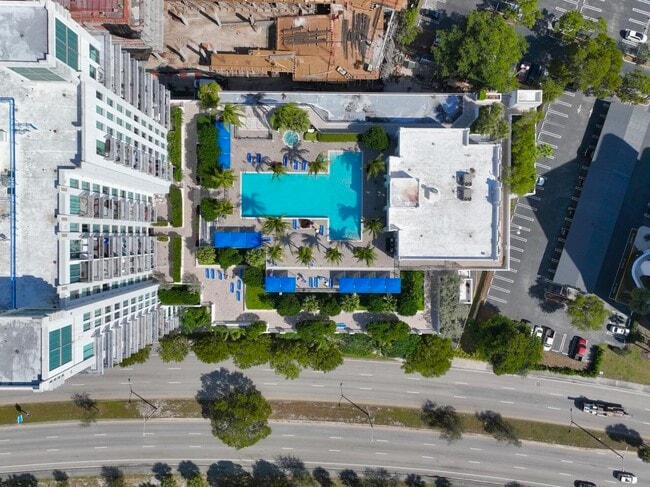 Building Photo - 300 S Australian Ave