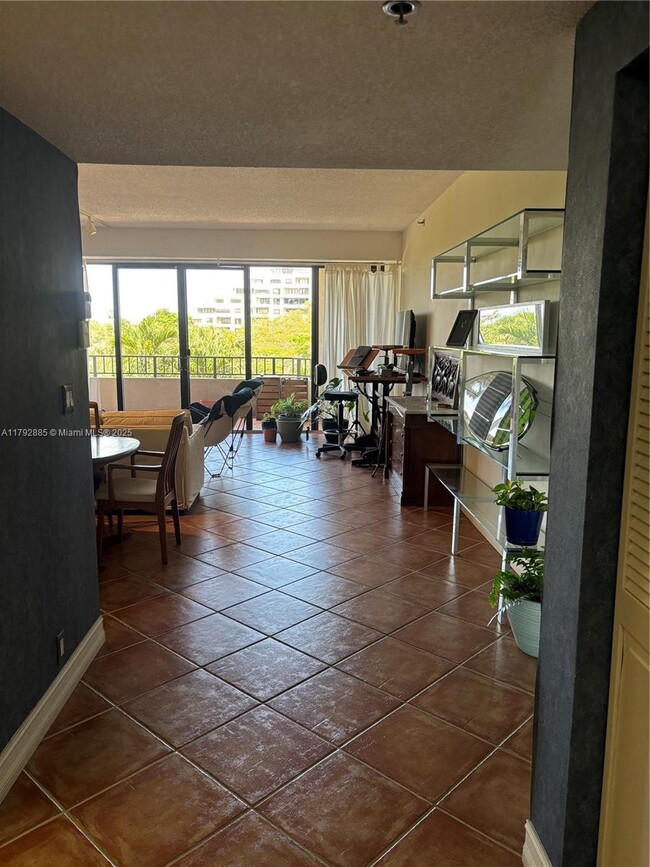 Building Photo - 201 Crandon Blvd