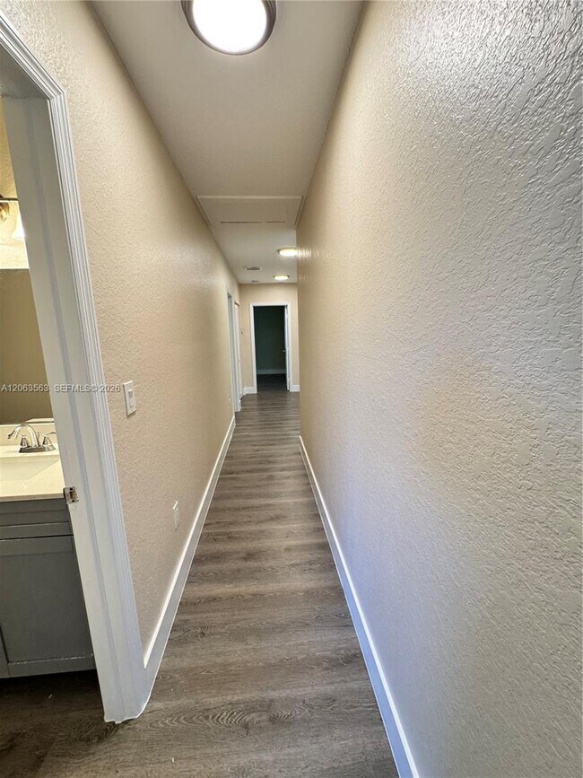 Building Photo - 1770 NW 55th St