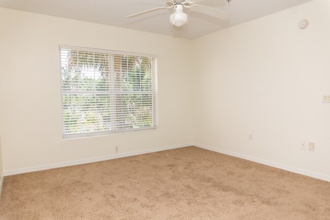 Building Photo - 4270 Calinda Ln