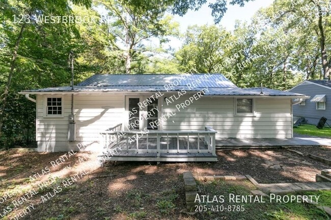 Building Photo - 123 Westbrook Rd