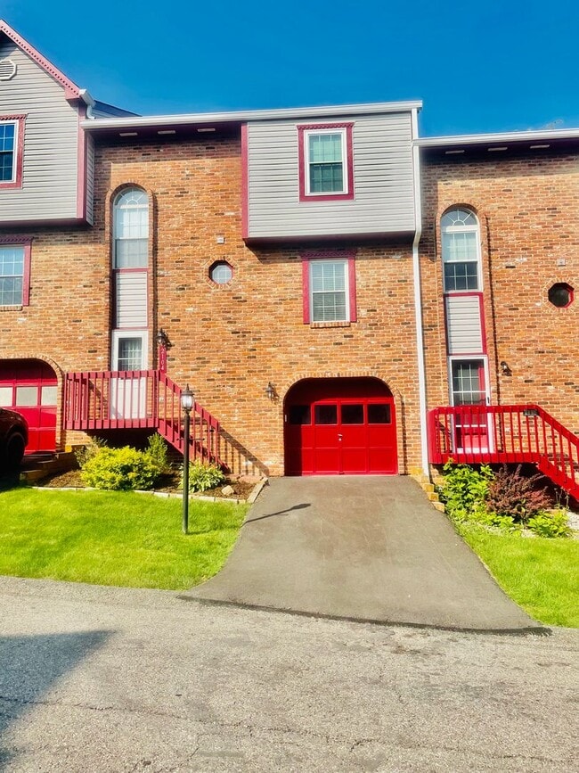 Building Photo - 3-Bedroom 2.5 bath Townhome in Imperial – ...