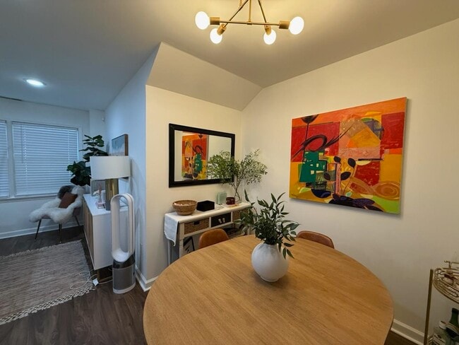 Building Photo - 267 GATES Ave