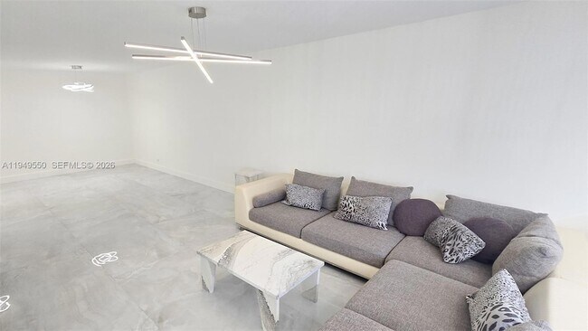 Building Photo - 250 174th St