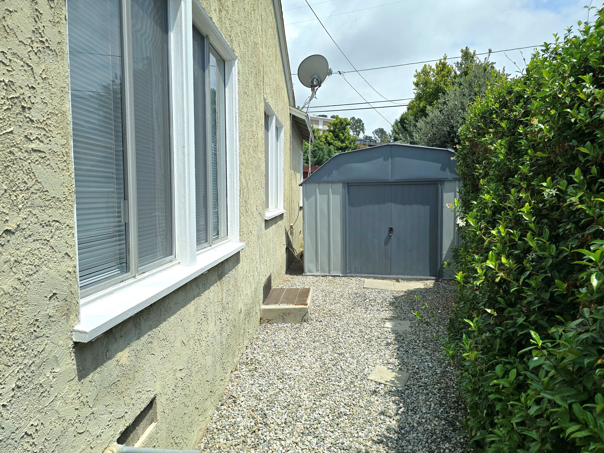 Building Photo - 10742 Galvin St
