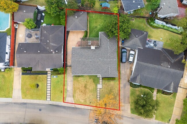 Building Photo - 6158 Burgoyne Rd