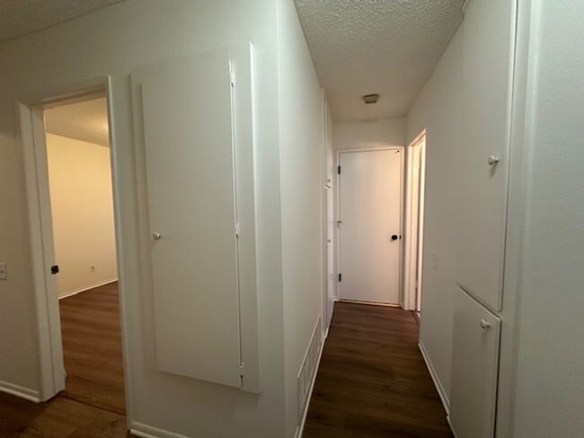 Building Photo - Remodeled Thousand Oaks Home