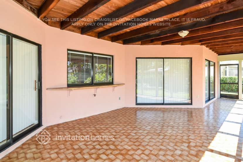 Building Photo - 10048 NW 20th St