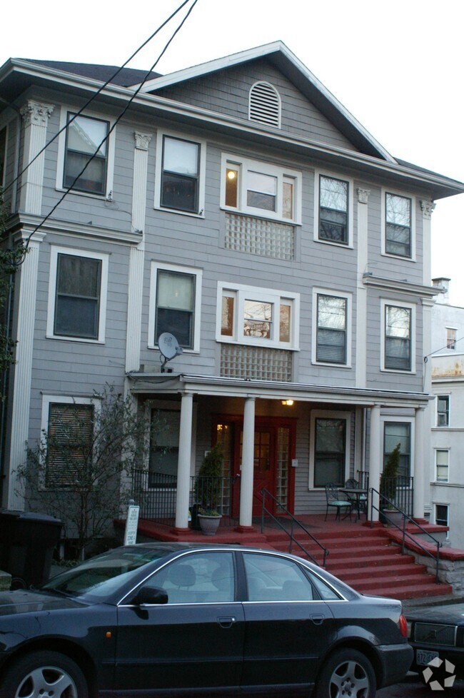 Building Photo - 1351-01PP- Yamhill Manor