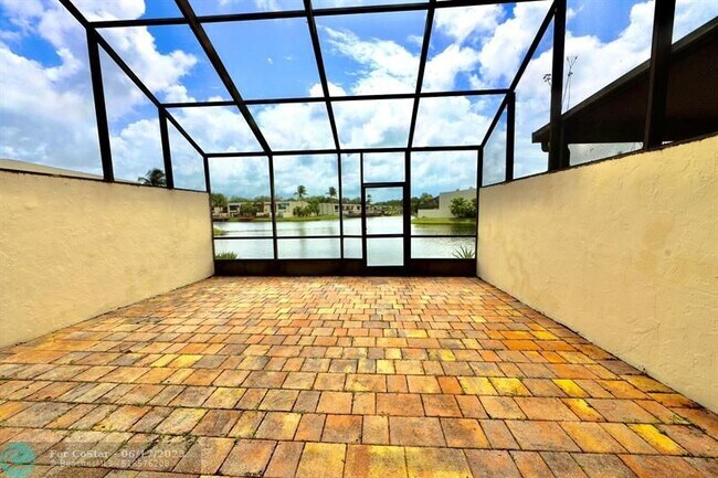 Building Photo - 7760 SW 103rd Pl