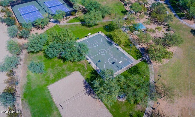 Building Photo - 2413 W Sienna Bouquet Pl