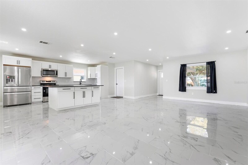 Building Photo - 4740 Payne St