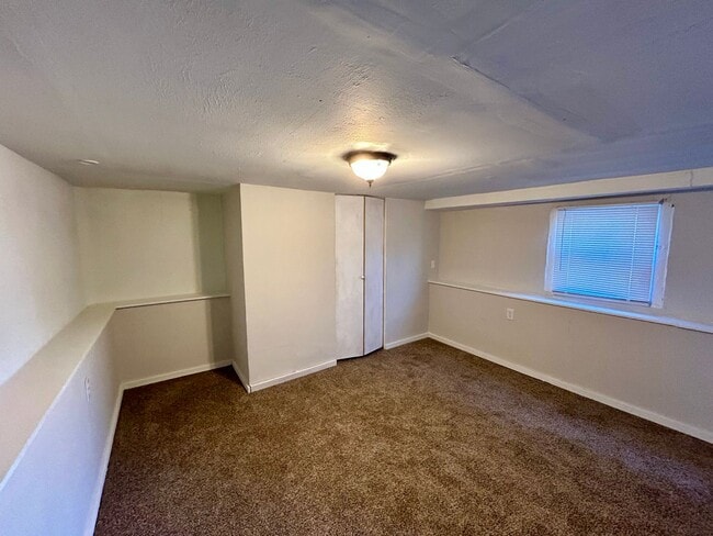Building Photo - Cheviot:  Cute quiet 1 bed bungalow.  1 ca...