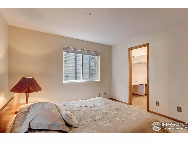 Building Photo - 4990 Meredith Way