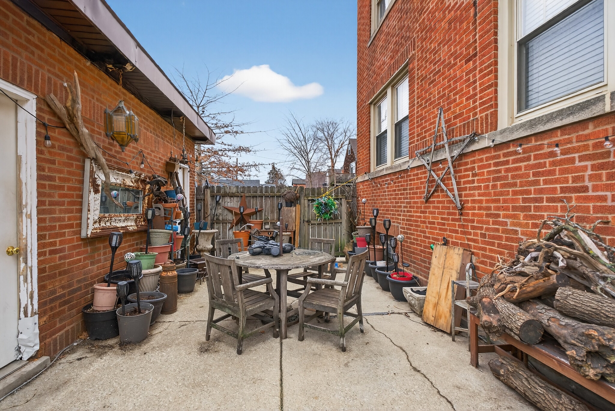 Building Photo - 4234 N Campbell Ave