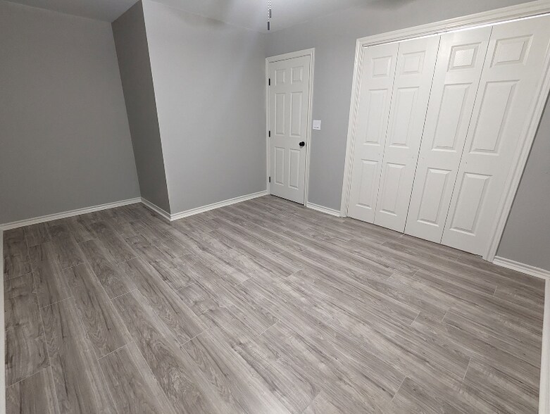 Building Photo - 114 Scofield Ave