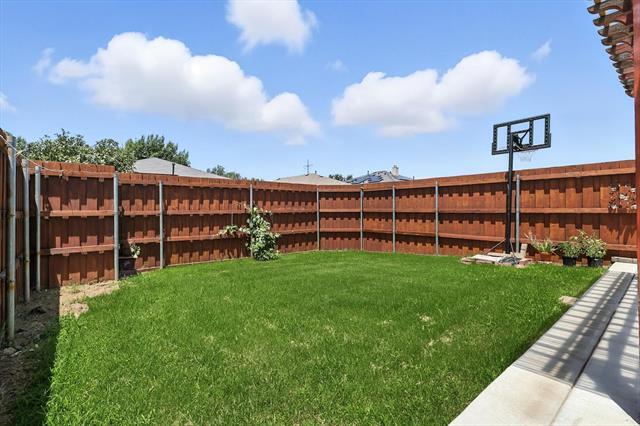 Building Photo - 7767 Emilie Ln