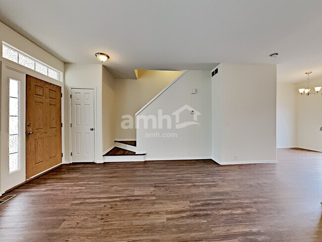 Building Photo - 15833 E 98th Pl