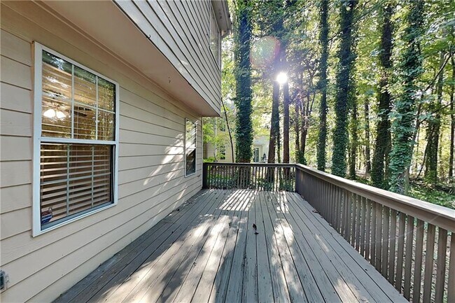 Building Photo - 1357 Lamont Dr SW