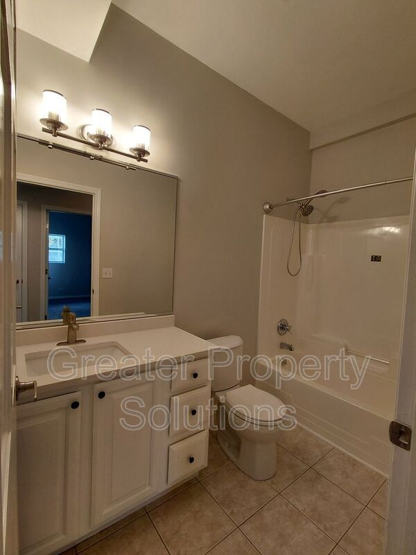 Building Photo - 9053 W 155th Ave