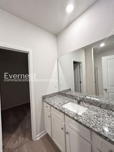 Building Photo - 5954 Celestite Bd