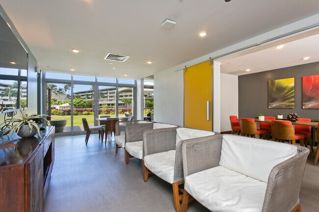 Building Photo - 7000 Hawaii Kai Dr