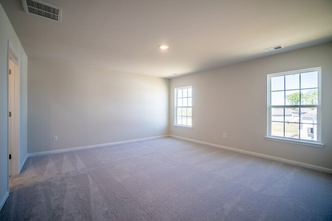 Building Photo - Stunning New Smart Home Palisades Area!