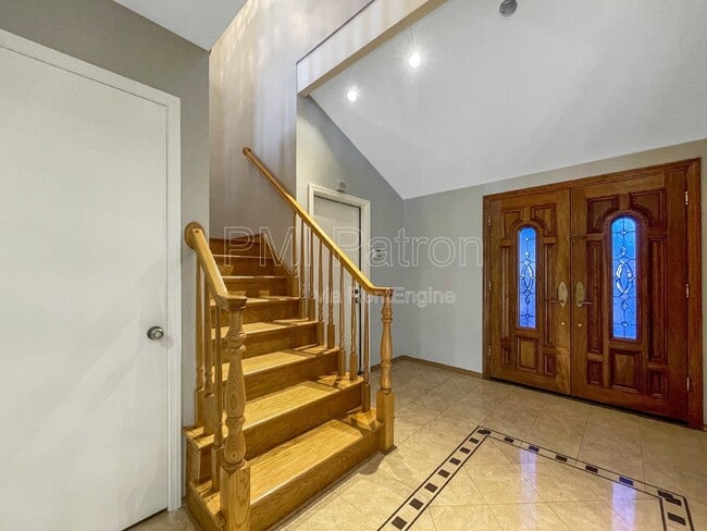 Building Photo - 9564 Peartree Ln