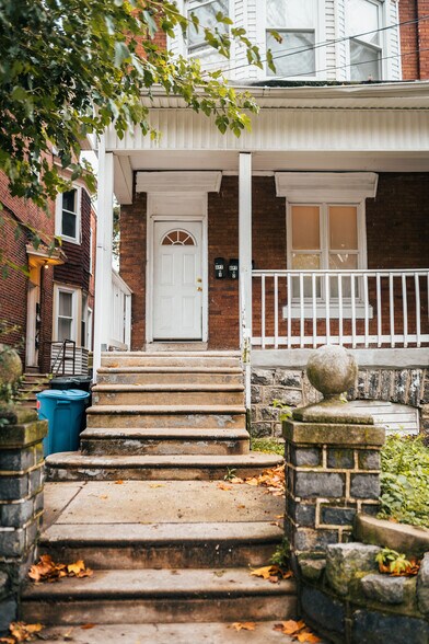 Building Photo - 6339 Vine St