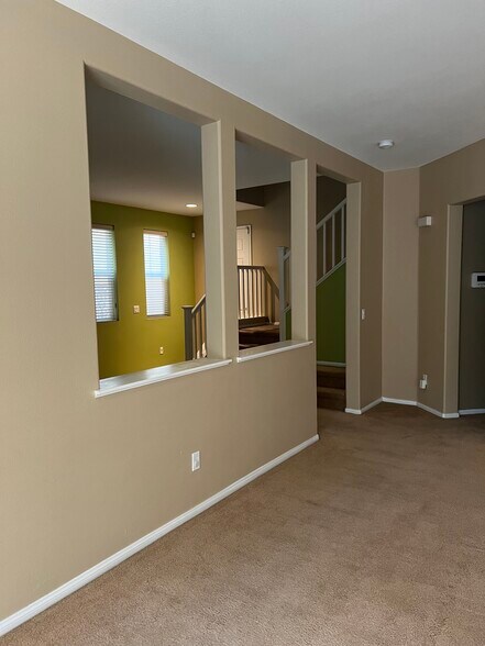 Building Photo - 12851 Serpentine Way