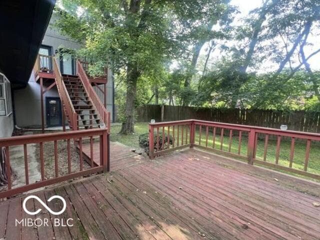 Building Photo - 945 Fox Hill Dr