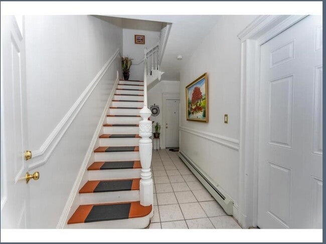 Building Photo - 547 57th St