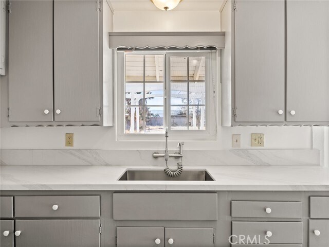 Building Photo - 5302 W Avenue L2 Ave