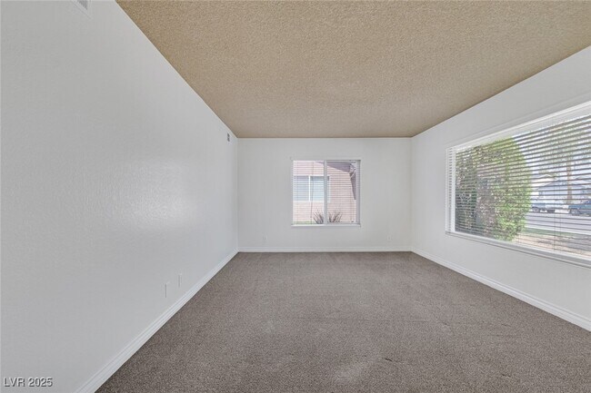Building Photo - 6977 Pleasant View Ave
