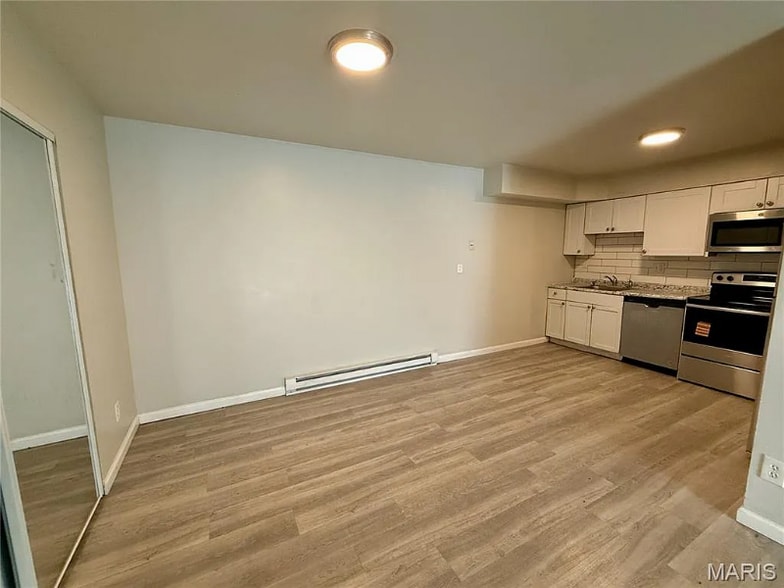 Building Photo - 7601 Hazelcrest Dr