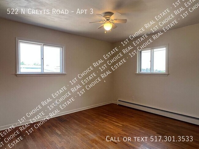 Building Photo - 522 N Creyts Rd