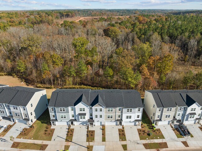 Building Photo - 3031 Castle Loch Ln