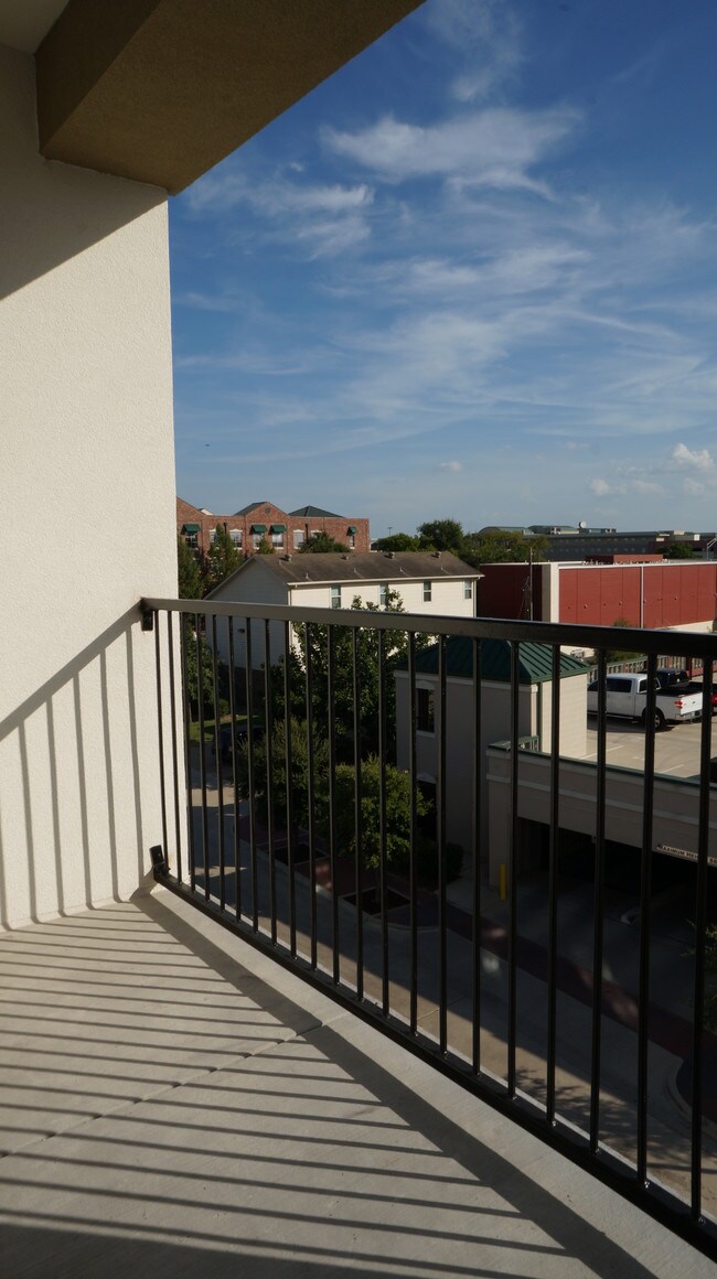 Northgate Proper College Station, TX Apartment Finder