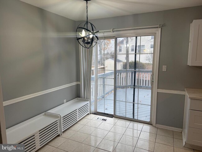 Building Photo - 2851 Bowes Ln