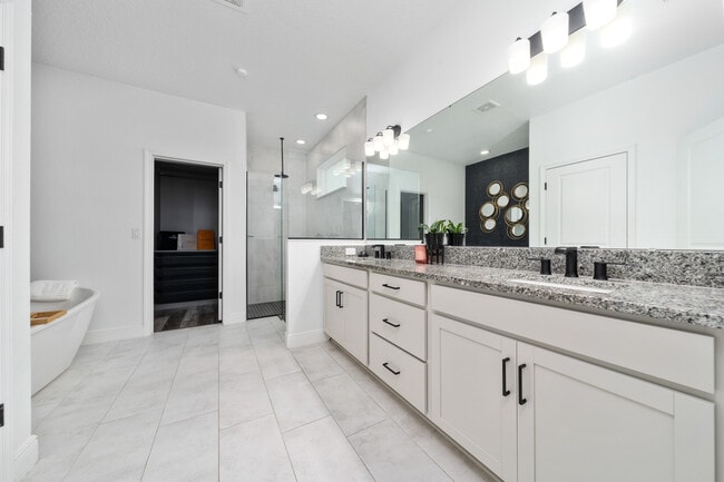 Building Photo - 2591 Seagirt Wy