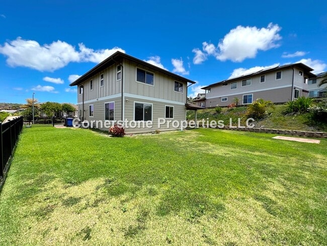 Building Photo - 92-637-637 Welo St